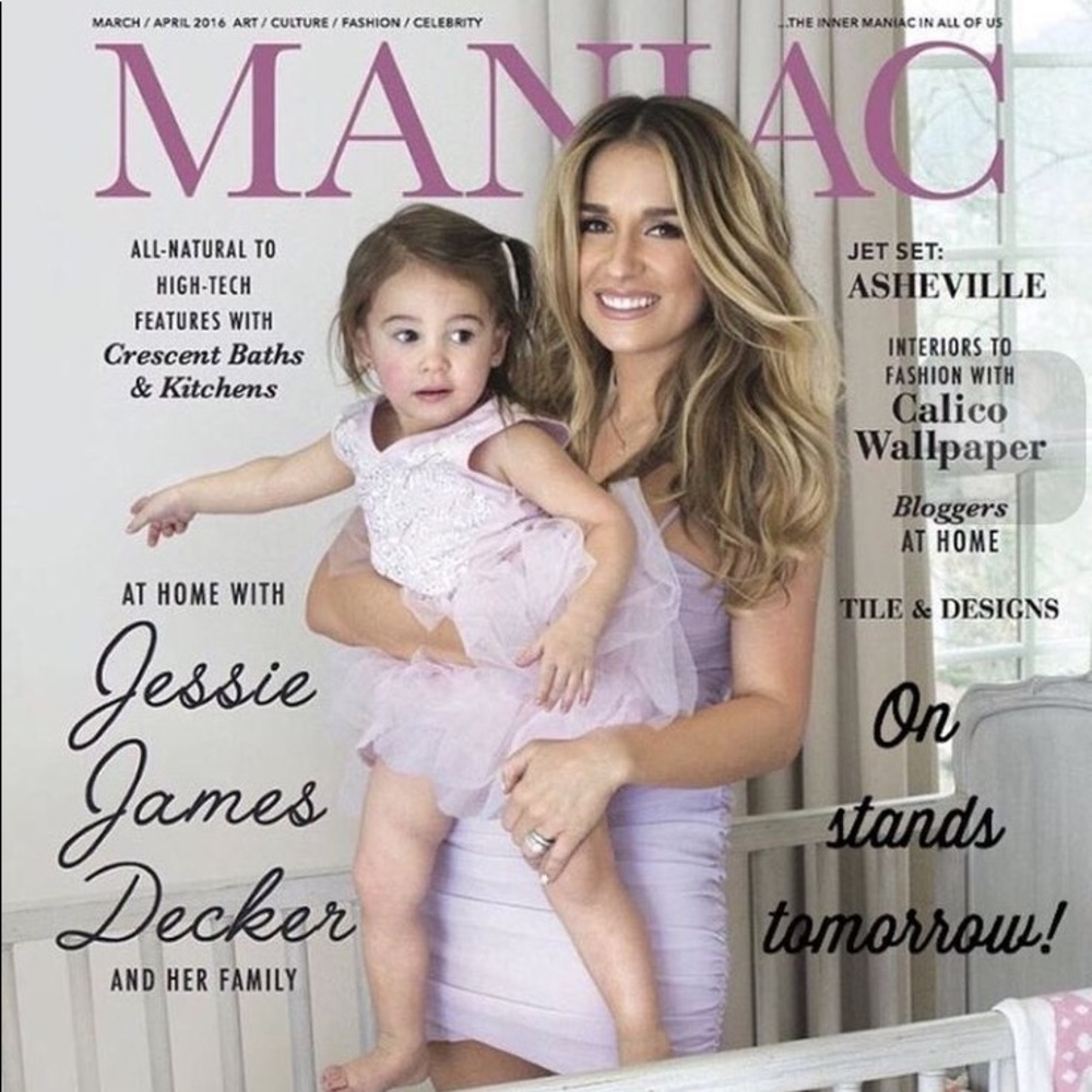 ISO Jessie James Decker Magazine
